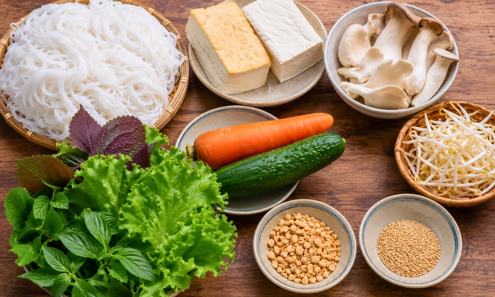 bún trộn chay sốt đậu phộng