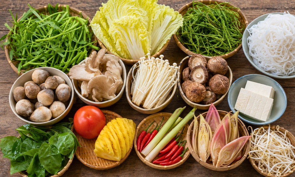lẩu nấm chua cay lá giang