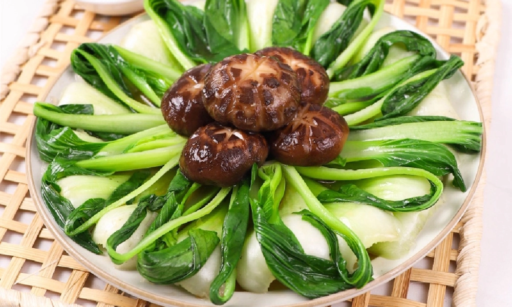 Cách Làm Nấm Hương Xào Cải Chip Ngon Miệng - Các Thành Viên Gia Đình Ai Cũng Thích 6 nam huong xao cai chip 1